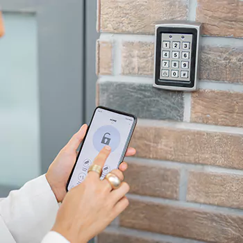 Keyless Entry System in Neapean, ON