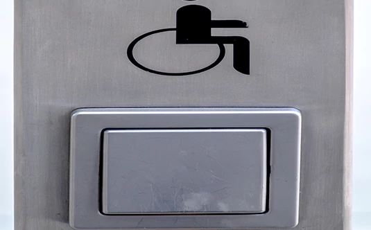 Electronic Locks &a Barriers in Neapean, ON
