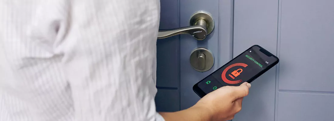 Smart Door Schedule Systems for Manotick Homes and Businesses